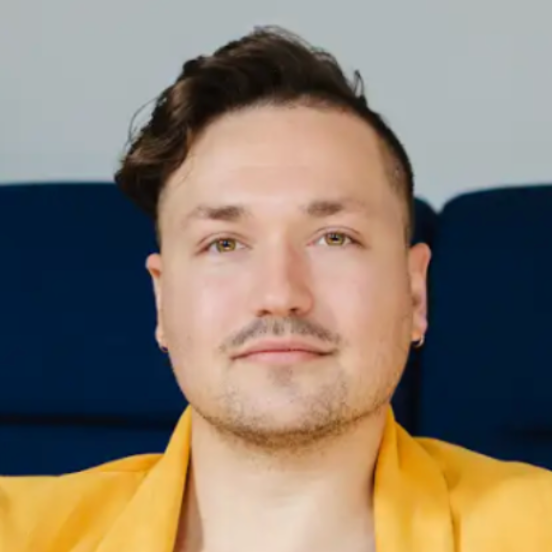 Nathan Bussard, Consultant & Associate Director of Consulting Services (he/him)
